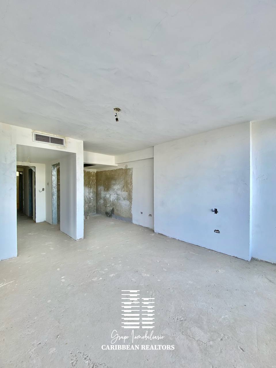 EN VENTA APARTAMENTO CON VISTA AL MAR EN EL CONJ RESD MORRO DE LA MAR II. 