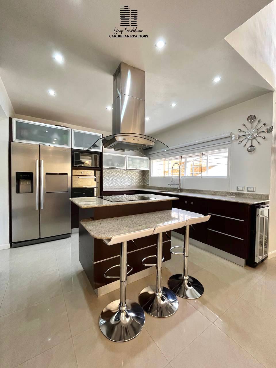 En Venta Town House En El Conjunto Residencial Villa Esmeralda