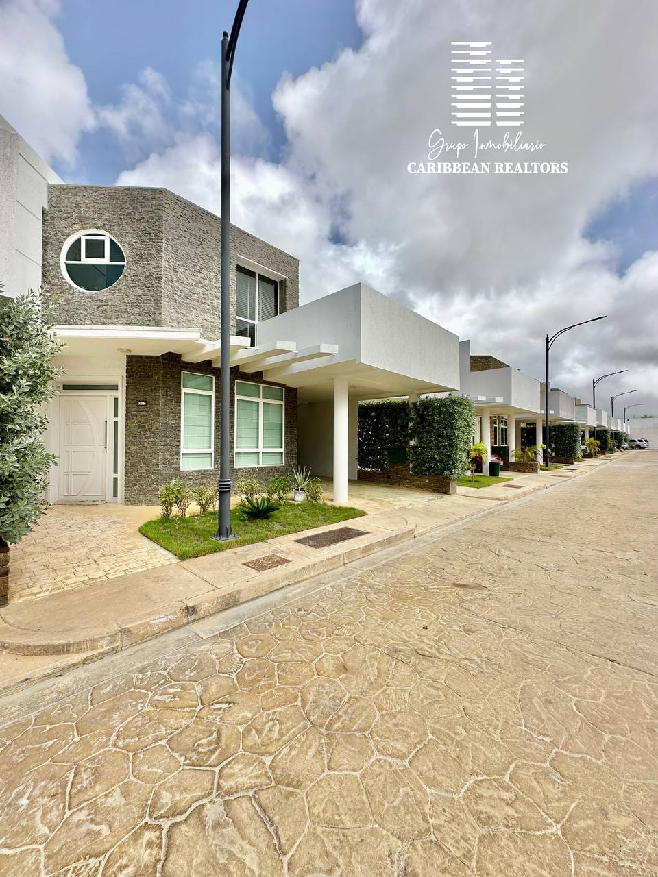 En Venta Hermosa Casa, Ubicado En El Exclusivo Conjunto Residencial Majestic Village