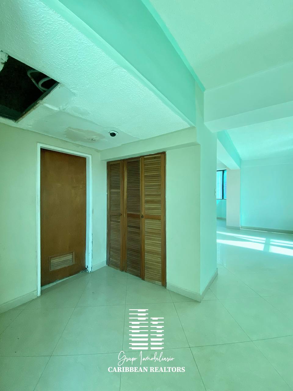 En Venta Hotel Blue Lion Para Remodelar, Ubicado En La Avenida 4 De Mayo