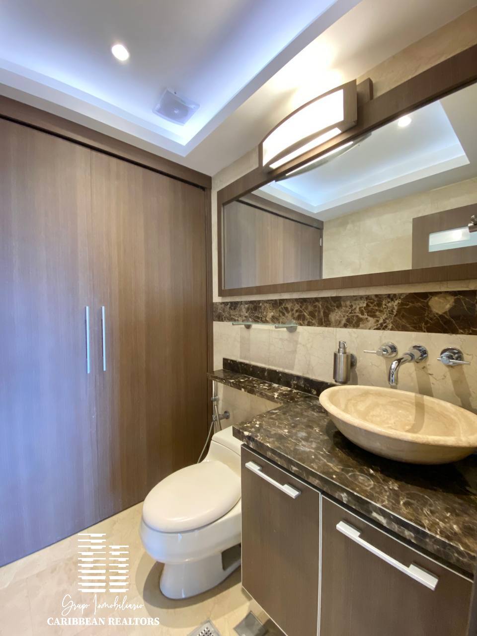 En Venta Moderno Y Precioso Apartamento, Ubicado En Residencias Blue Bay Suites