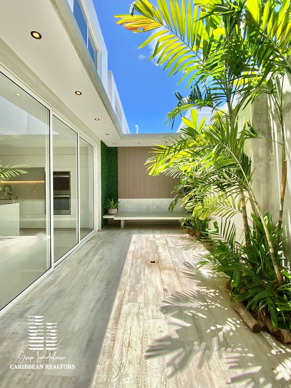 EN VENTA ELEGANTE CASA EN EL CONJ RESD MAJESTIC VILLAGE. LOS ROBLES