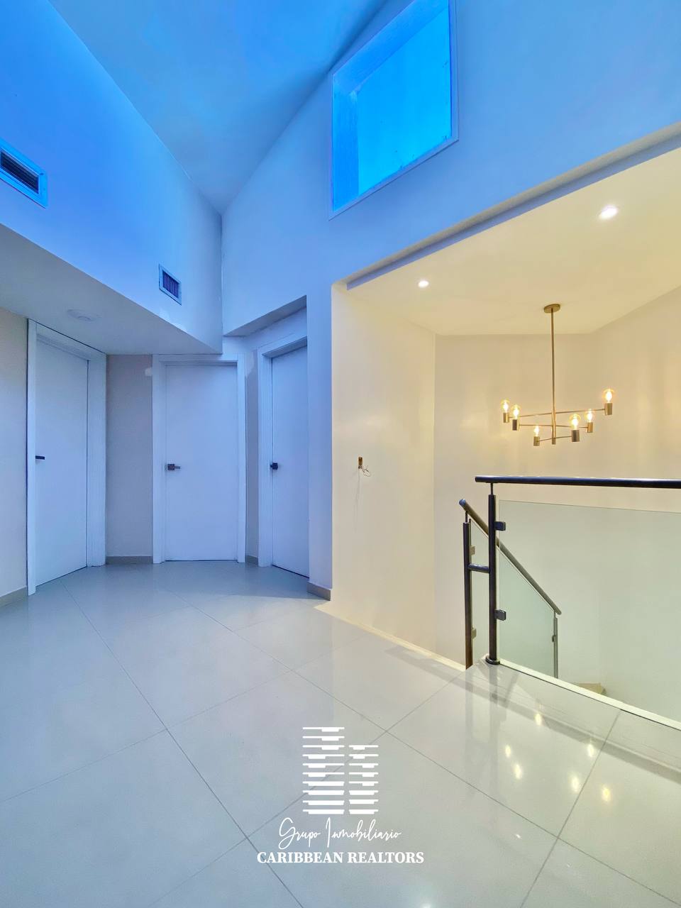 EN VENTA ELEGANTE CASA EN EL CONJ RESD MAJESTIC VILLAGE. LOS ROBLES