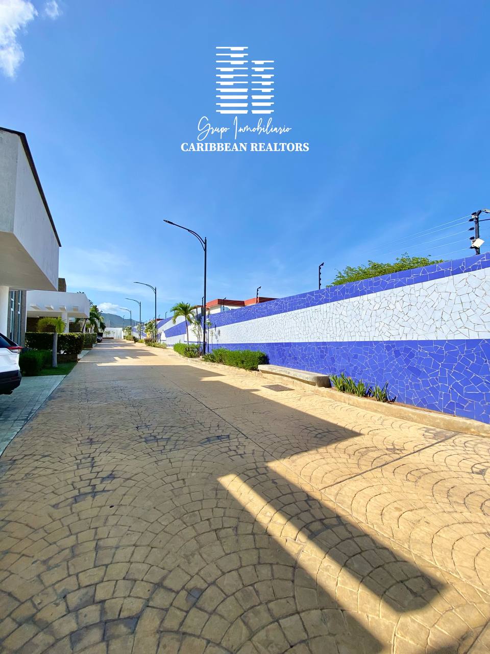 EN VENTA ELEGANTE CASA EN EL CONJ RESD MAJESTIC VILLAGE. LOS ROBLES