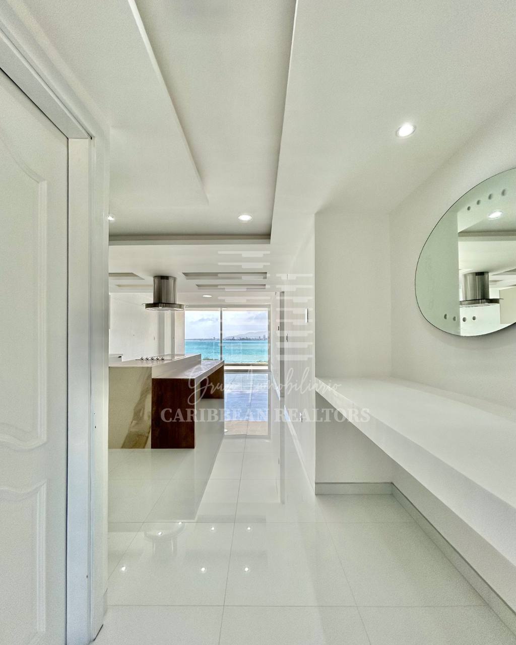 EN VENTA MODERNO APARTAMENTO CON VISTA AL MAR EN EL CONJUNTO RESIDENCIAL MORRO DE LA MAR II. 