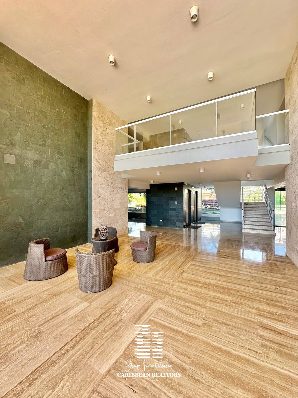 EN VENTA APARTAMENTO EN EL CONJUNTO RESIDENCIAL PUNTA PACÍFICO EN PLAYA MORENO, MUY CERCA DEL MAR.