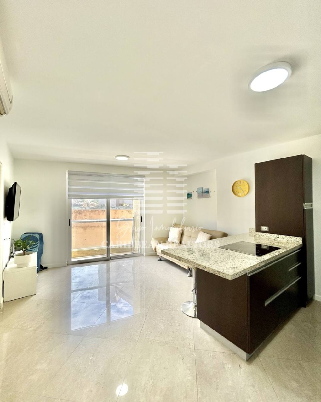 EN VENTA APARTAMENTO EN EL CONJUNTO RESIDENCIAL BLUE BAY SUITES. PLAYA MORENO. PAMPATAR.
