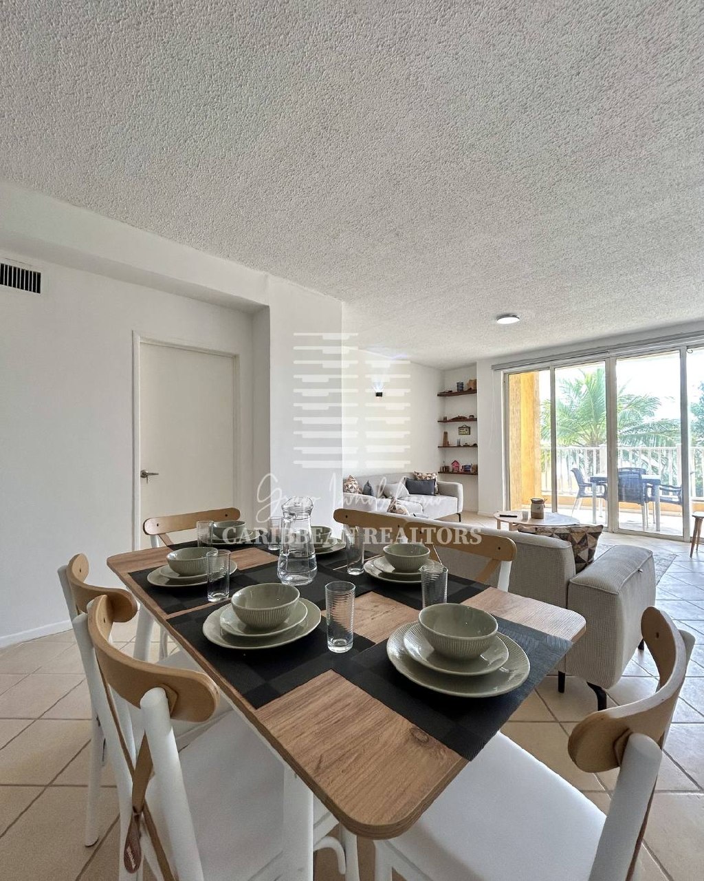EN VENTA MODERNO APARTAMENTO CON ACCESO A PLAYA PARGUITO EN EL CONJUNTO RESIDENCIAL TERRAZAS DE CIMARRON. 
