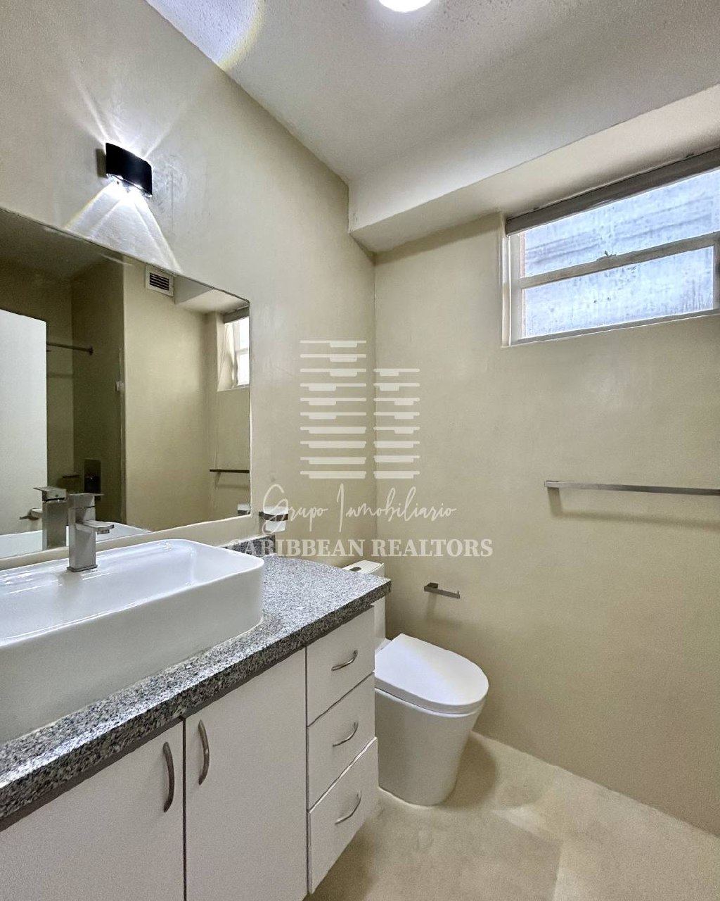 EN VENTA MODERNO APARTAMENTO CON ACCESO A PLAYA PARGUITO EN EL CONJUNTO RESIDENCIAL TERRAZAS DE CIMARRON. 