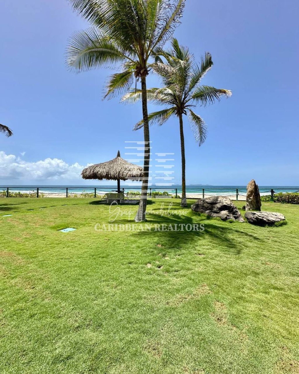 EN VENTA MODERNO APARTAMENTO CON ACCESO A PLAYA PARGUITO EN EL CONJUNTO RESIDENCIAL TERRAZAS DE CIMARRON. 