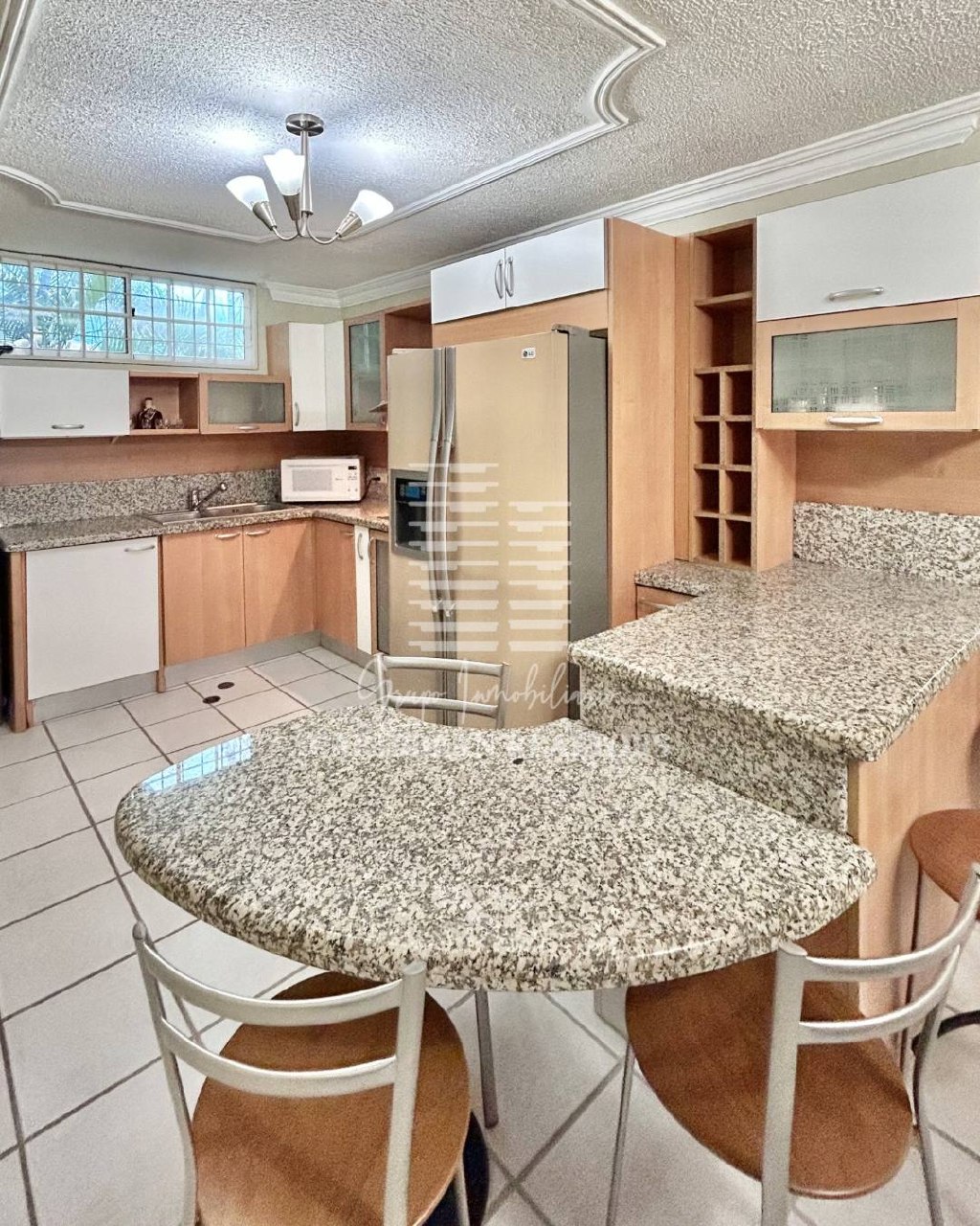 EN VENTA COMODO APARTAMENTO EN EL CONJUNTO RESIDENCIAL LA MARINA A SOLO PASOS DE PLAYA LA CARACOLA. 