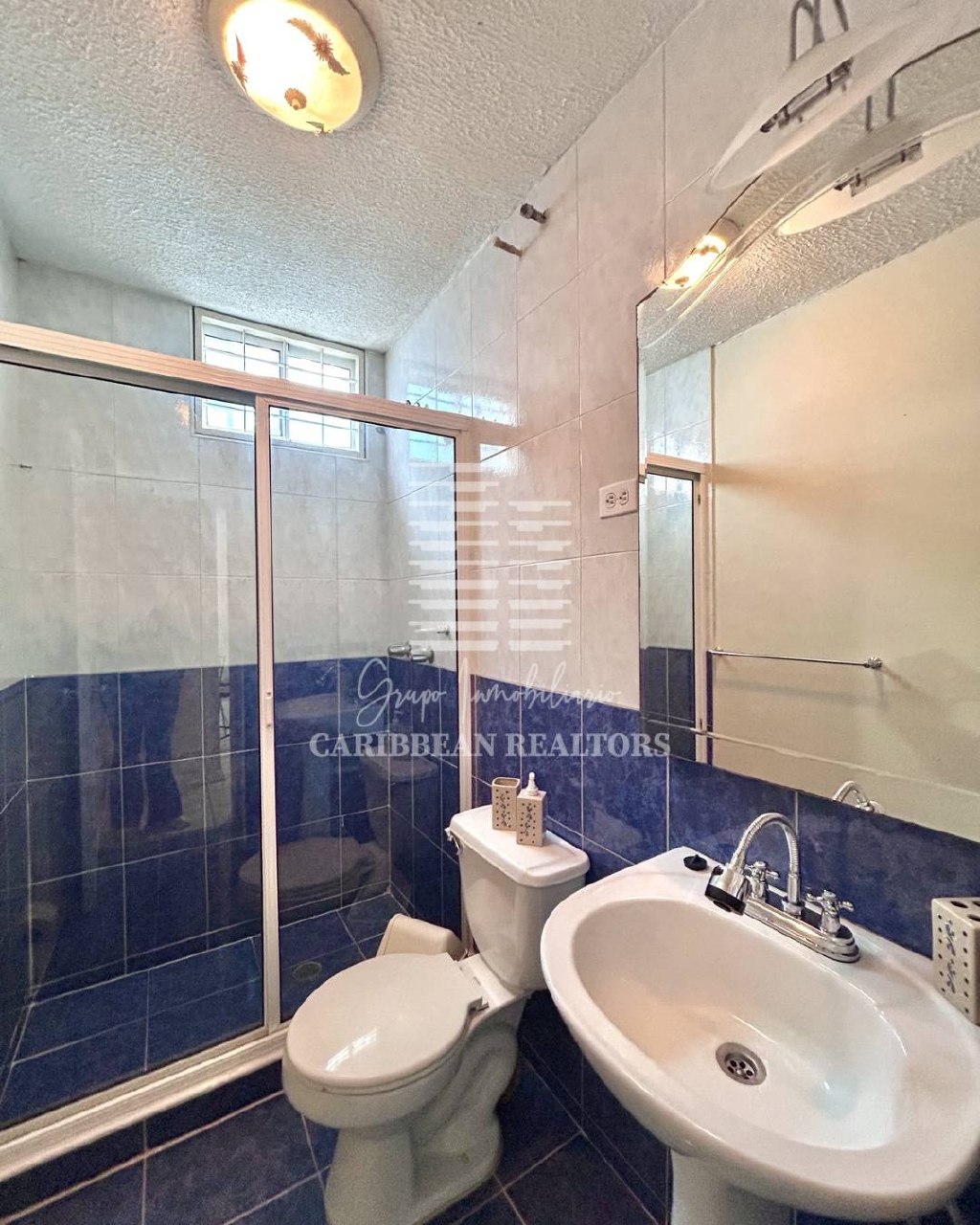 EN VENTA COMODO APARTAMENTO EN EL CONJUNTO RESIDENCIAL LA MARINA A SOLO PASOS DE PLAYA LA CARACOLA. 
