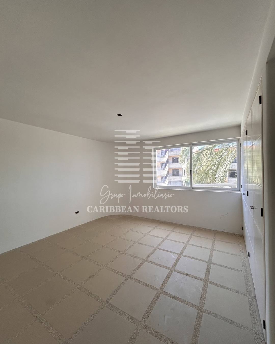 EN VENTA APARATAMENTO EN OBRA BLANCA CERCA DE PLAYA EL AGUA, EN EL CONJUNTO RESIDENCIAL LAS OLAS.