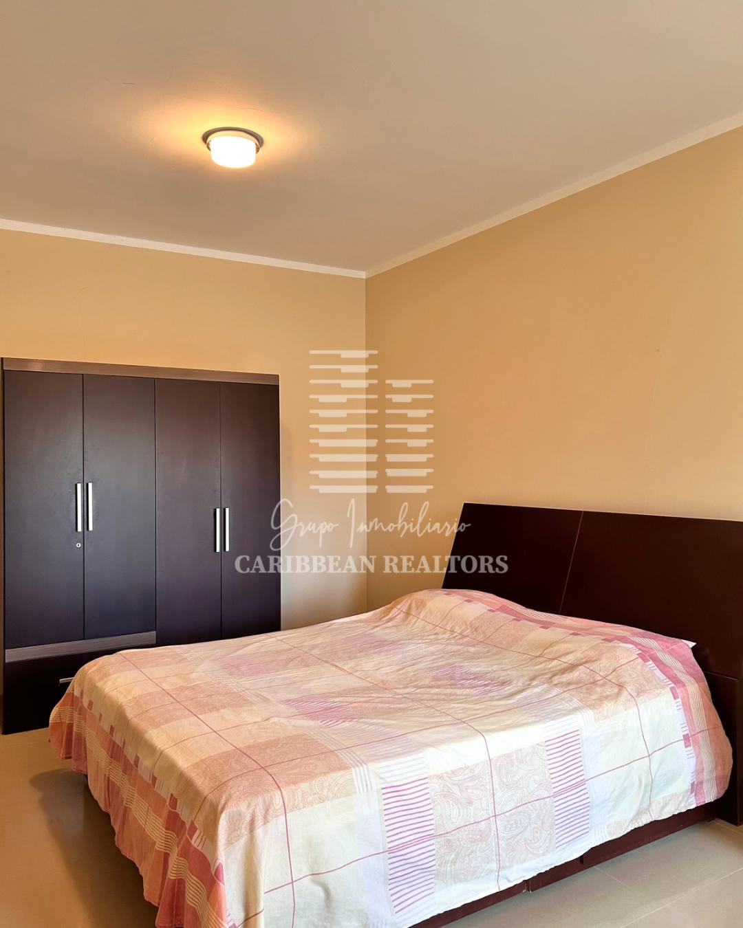 EN VENTA DOS TOWNHOSES EN LA ZONA RESIDENCIAL DE EL YAQUE. 