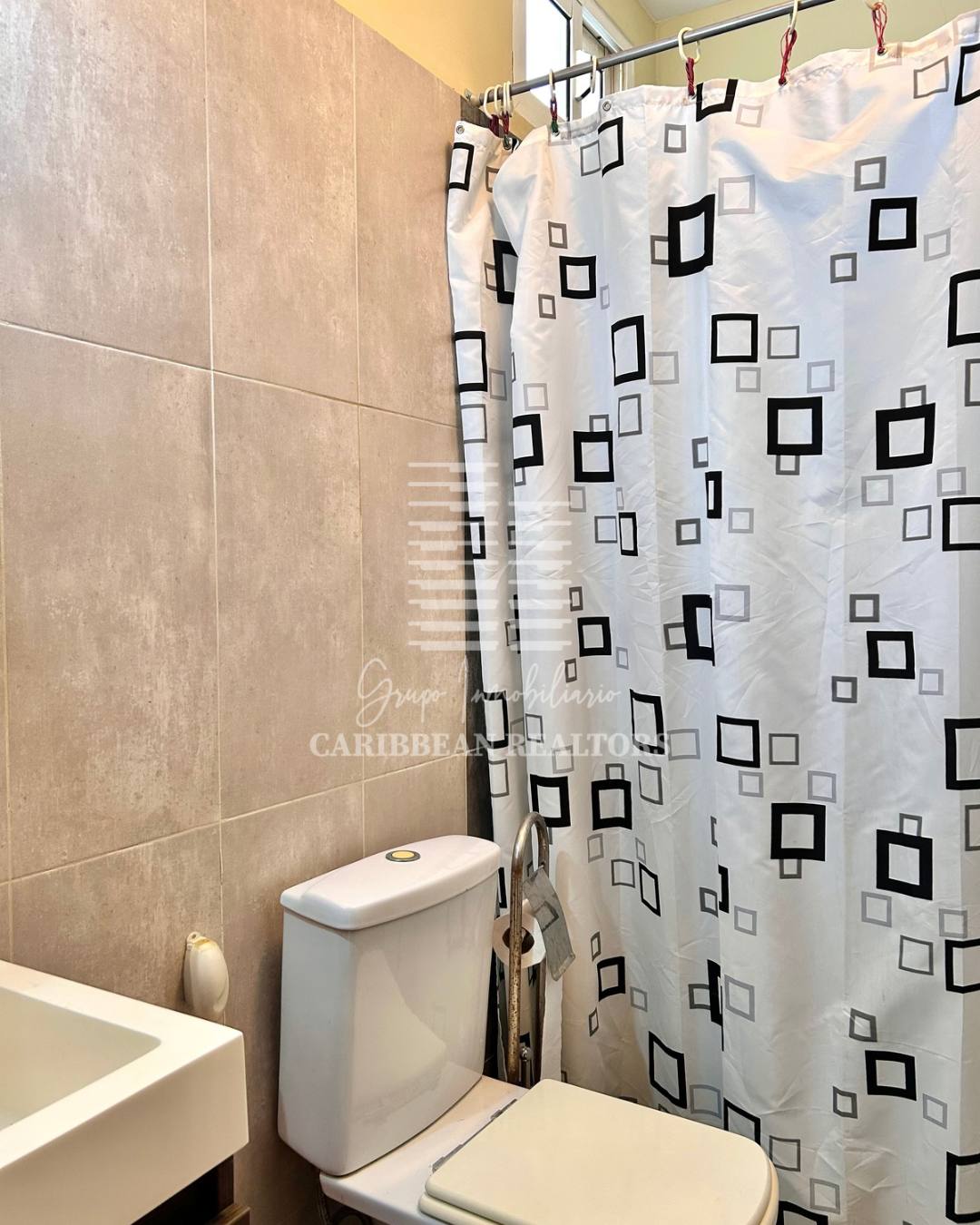 EN VENTA DOS TOWNHOSES EN LA ZONA RESIDENCIAL DE EL YAQUE. 